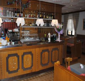 Bernard Hotel Canazei Bagian luar foto